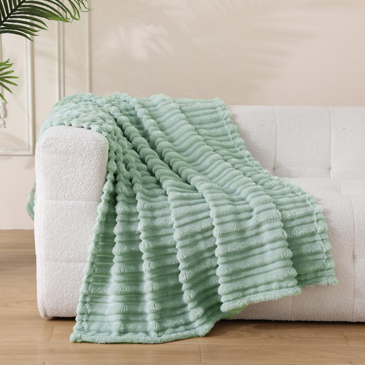 Puncuntex Burnt Orange Soft Throw Blanket 50"×60" for Couch Cozy 3D Striped