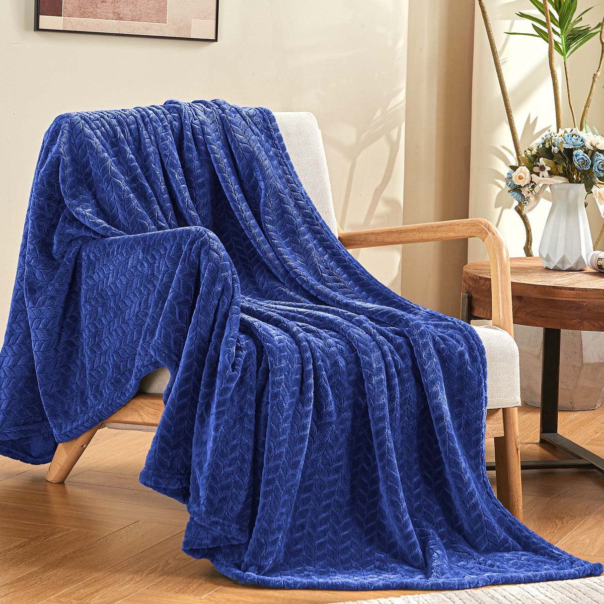 Inhand Fleece Throw Blanket, Super Soft Flannel Cozy for Adults, Washable Lightweight for Couch, Sofa, Bed, Office, Warm Plush for All Season, Green, 50"×60"
