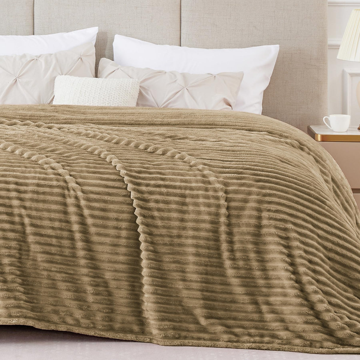 BEDELITE 3D Ribbed Jacquard Pink Fleece Throw Blanket for Couch, 50x60 Inch