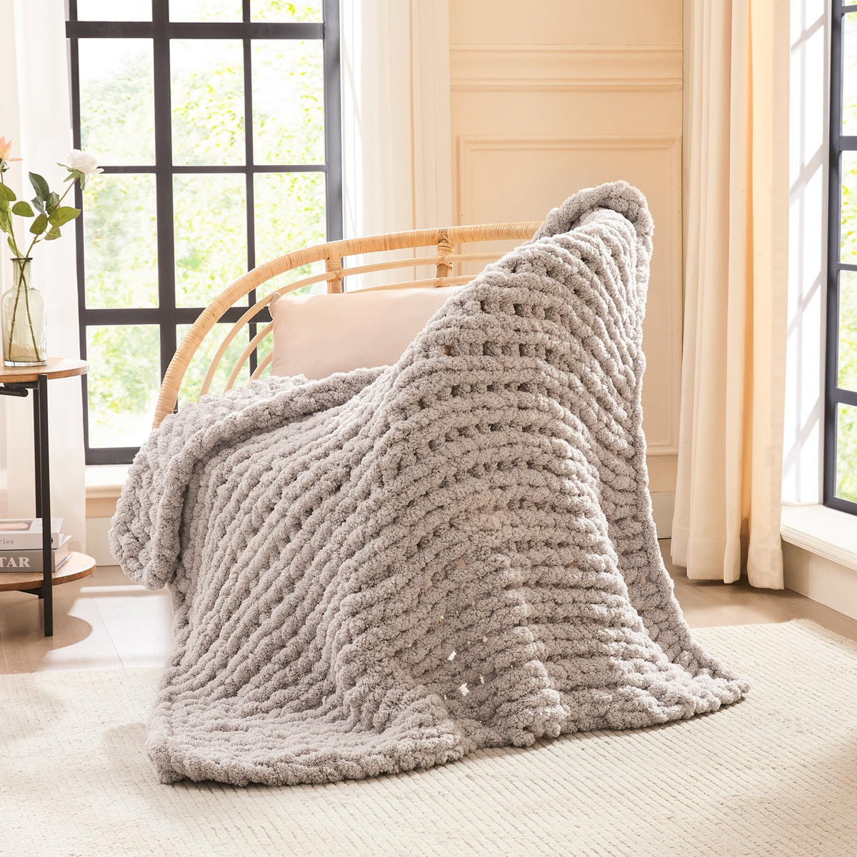 L'AGRATY Chunky Knit Throw Blanket for Couch, 50'' x 60'' Knit Throw, Ivory