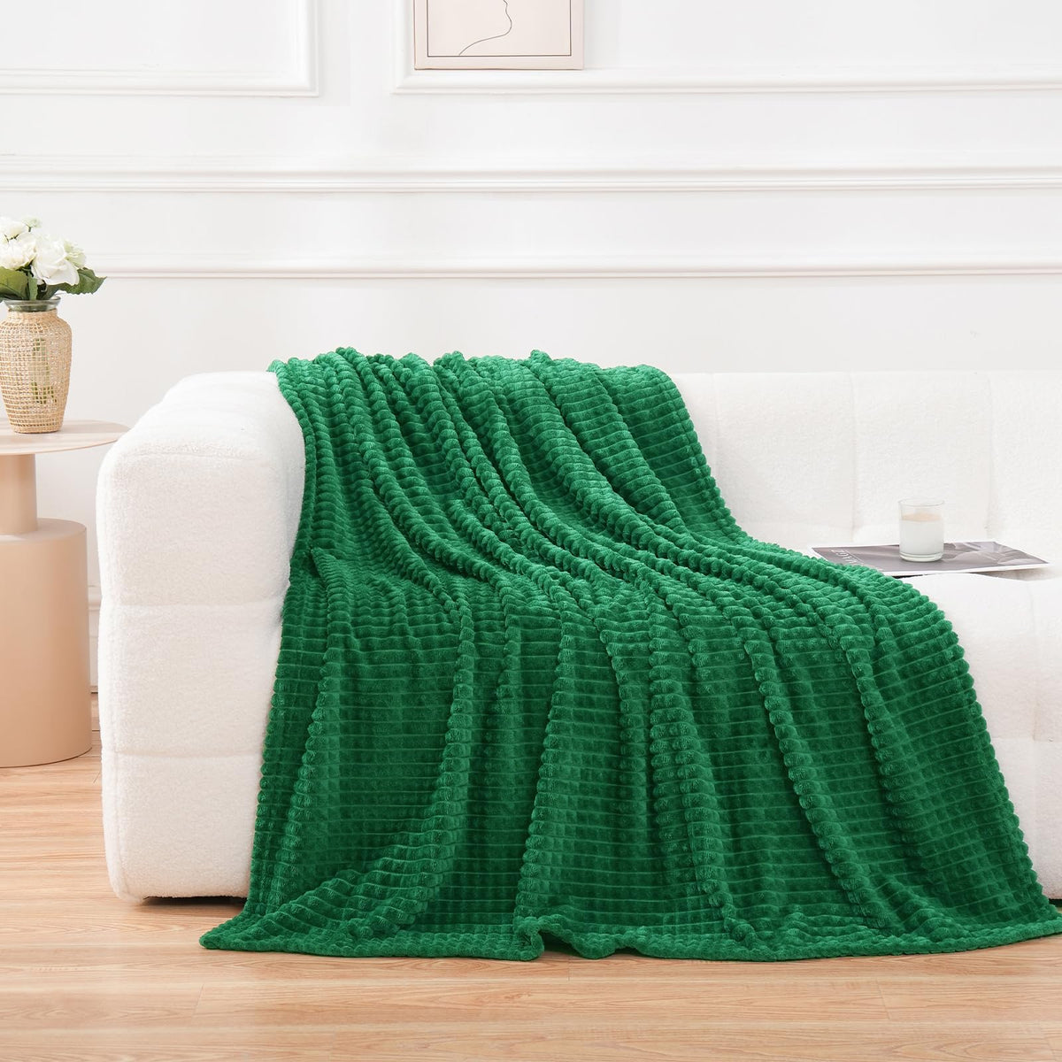 Puncuntex Fleece Throw Blanket Dark Green 50"×60" with Square Grid Design