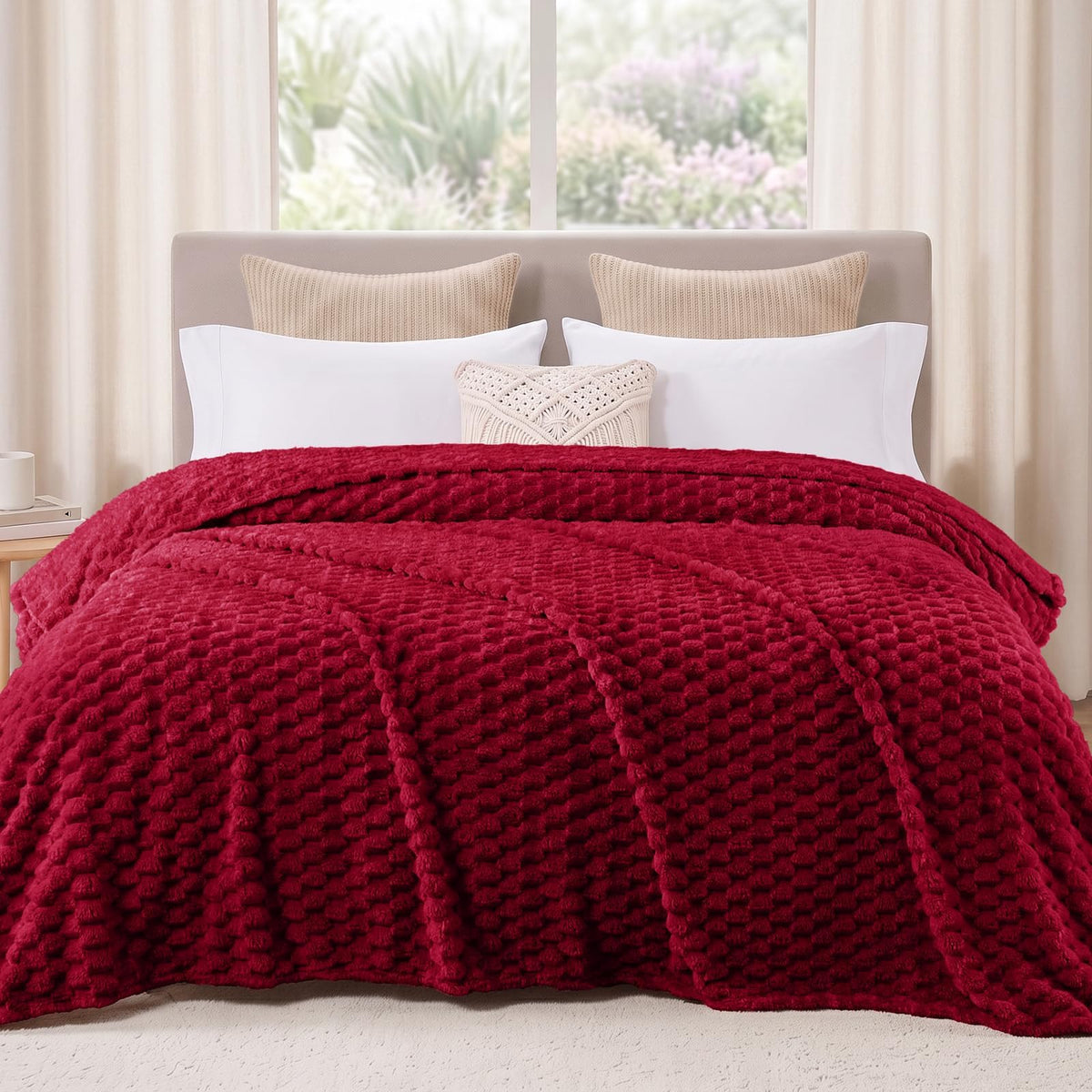 Exclusivo Mezcla Large 3D Fleece Throw Blanket for Couch, Ivory