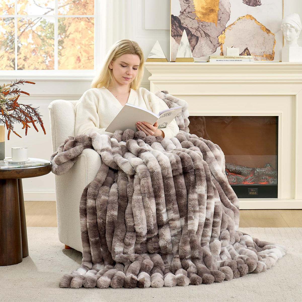 Cozy Bliss Faux Fur Throw Blanket for Couch, Cozy Warm Plush Striped Blanket for Sofa Bedroom Living Room, 50 * 60 Inches Black