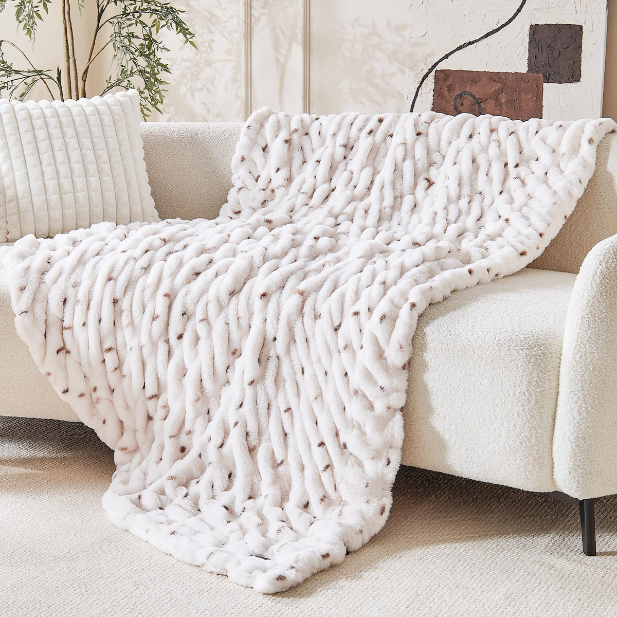 Double Sided Ruched Faux Rabbit Fur Throw Blanket,50x60 CaramelCream