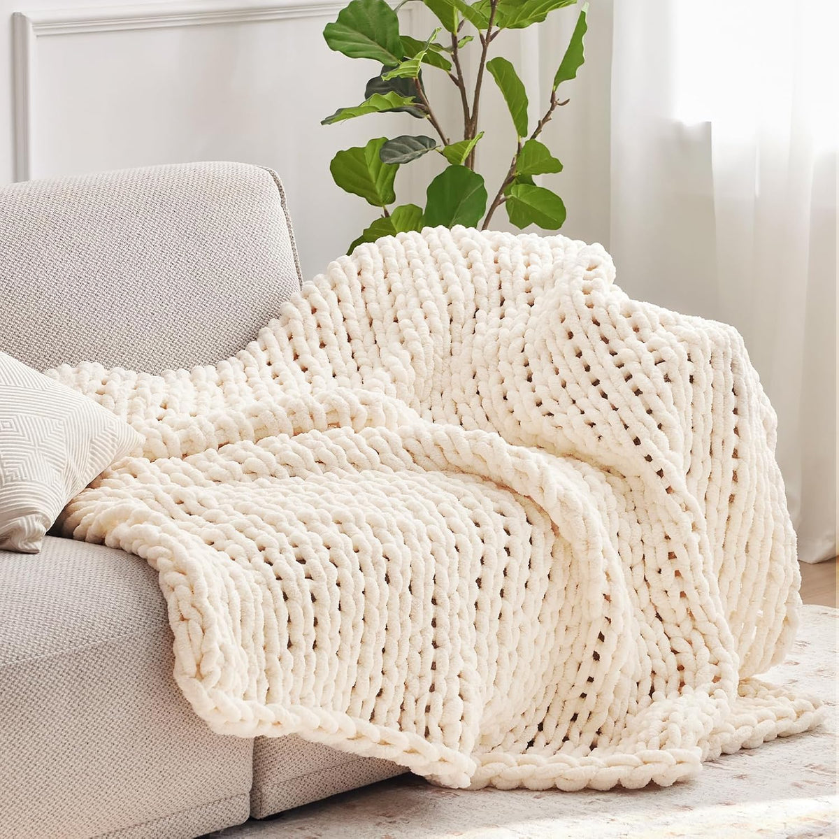Negwoo Chunky Knit Throw Blanket, Knitted Throw Chenille Yarn, 50"*60"