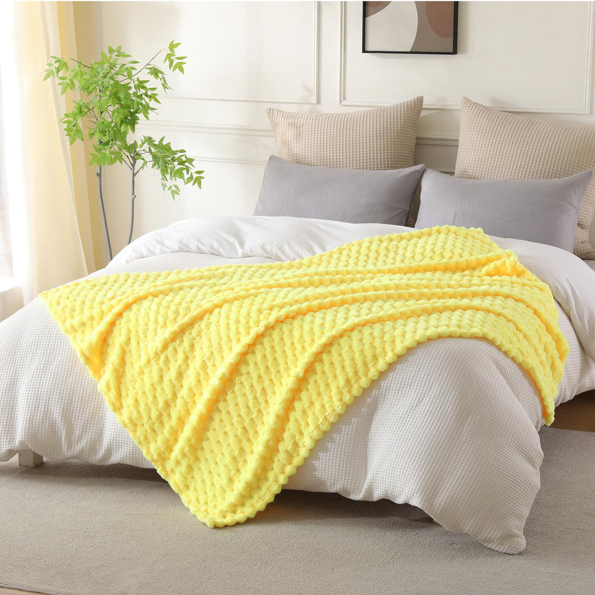 Light Blue Fleece Throw Blanket 50"×60" for Couch Sofa Bed