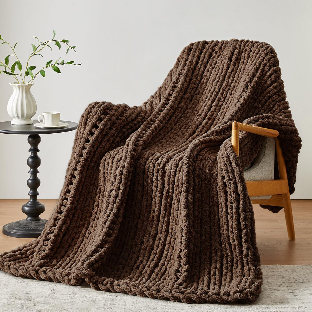 Negwoo Chunky Knit Throw Blanket, Knitted Throw Chenille Yarn, 50"*60"