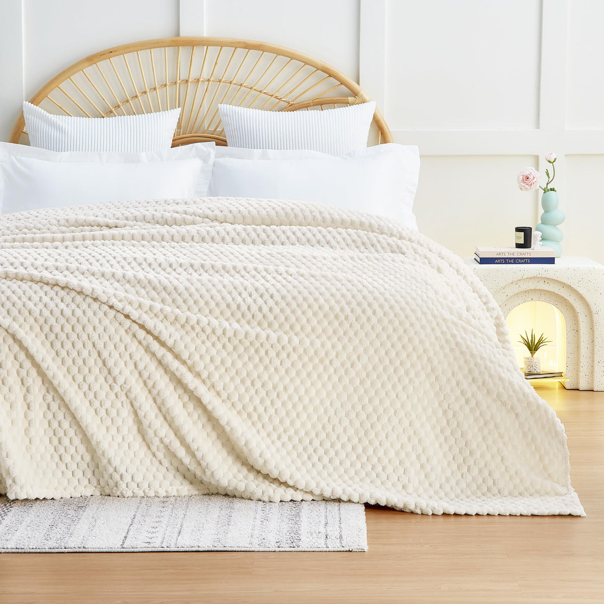 EXQ Home Turtle Shell Throw Blanket Beige for Couch Gentle Soft Fleece