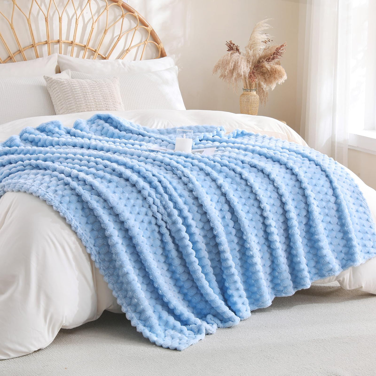 Light Blue Fleece Throw Blanket 50"×60" for Couch Sofa Bed