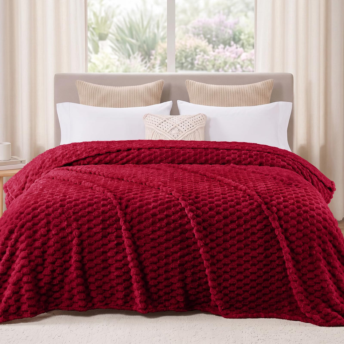 Exclusivo Mezcla Large 3D Fleece Throw Blanket for Couch, Ivory