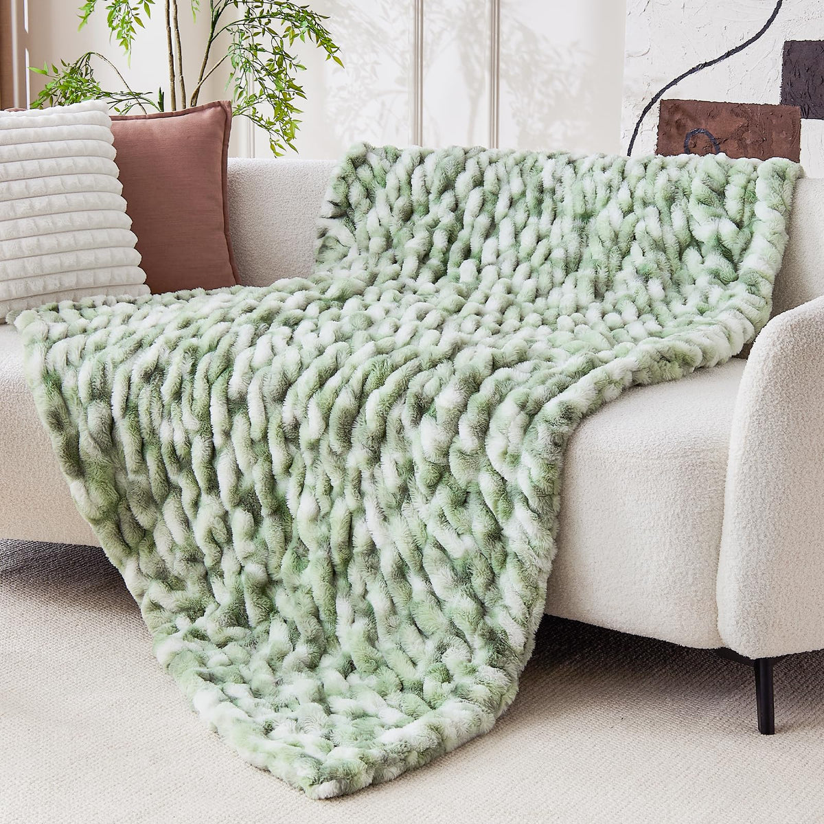 Double Sided Ruched Faux Rabbit Fur Throw Blanket,50x60 CaramelCream