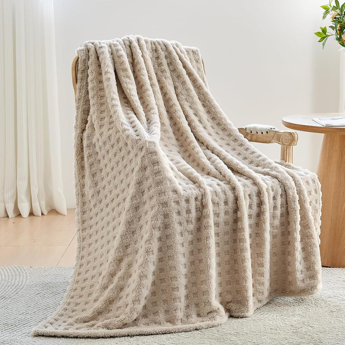 NEWCOSPLAY 3D Checkered Flannel Throw Blanket, Ivory Checkered, 50"x70"