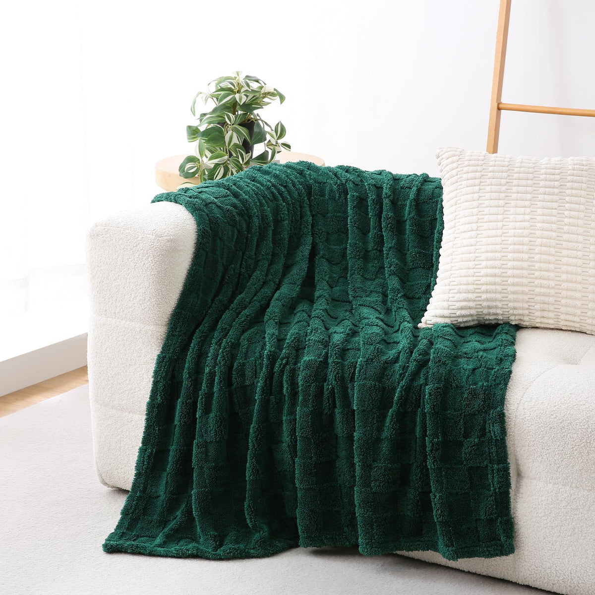 Deep Purple Fleece Throw Blanket 50”×60”Checkered Design for Couch