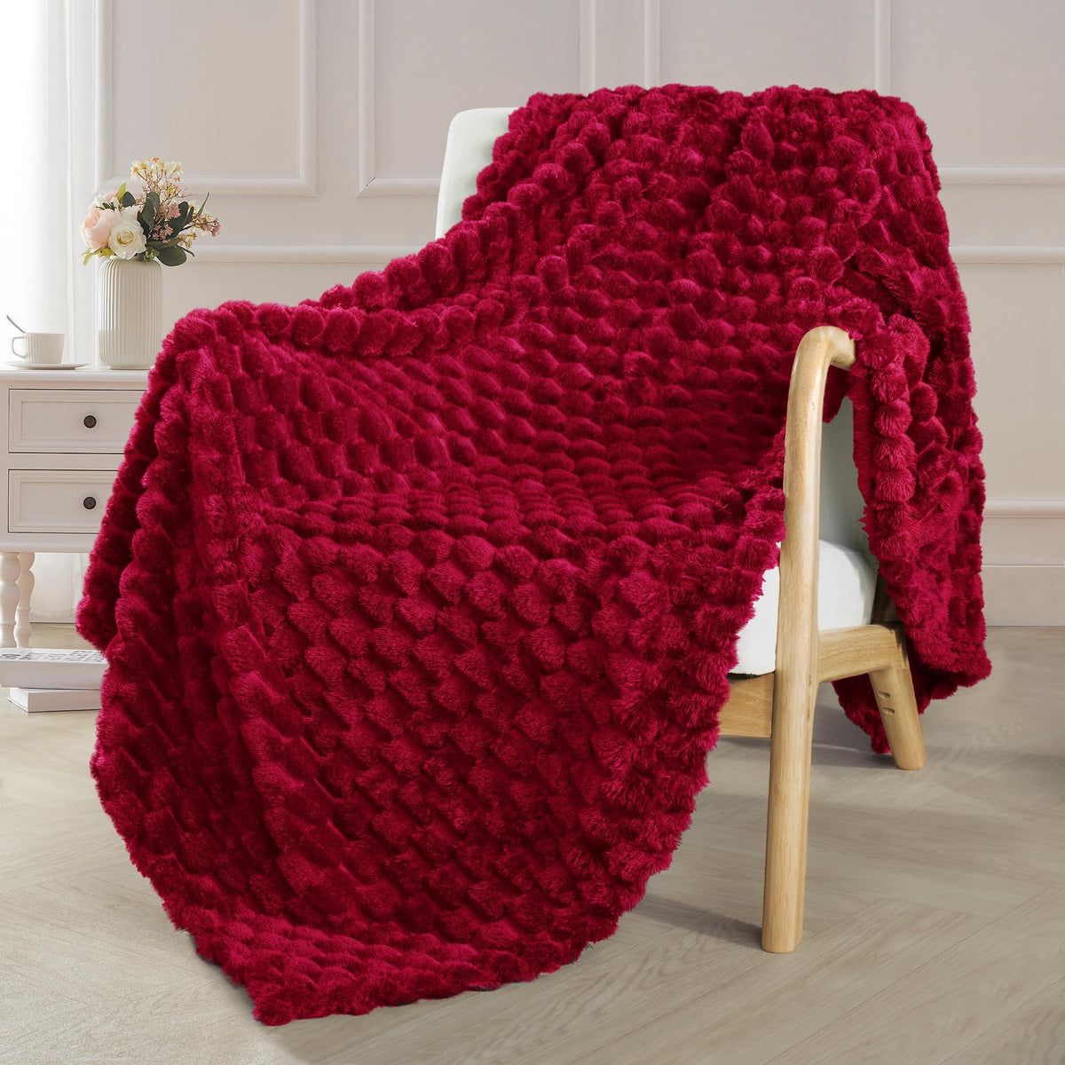 Exclusivo Mezcla Large 3D Fleece Throw Blanket for Couch, Ivory