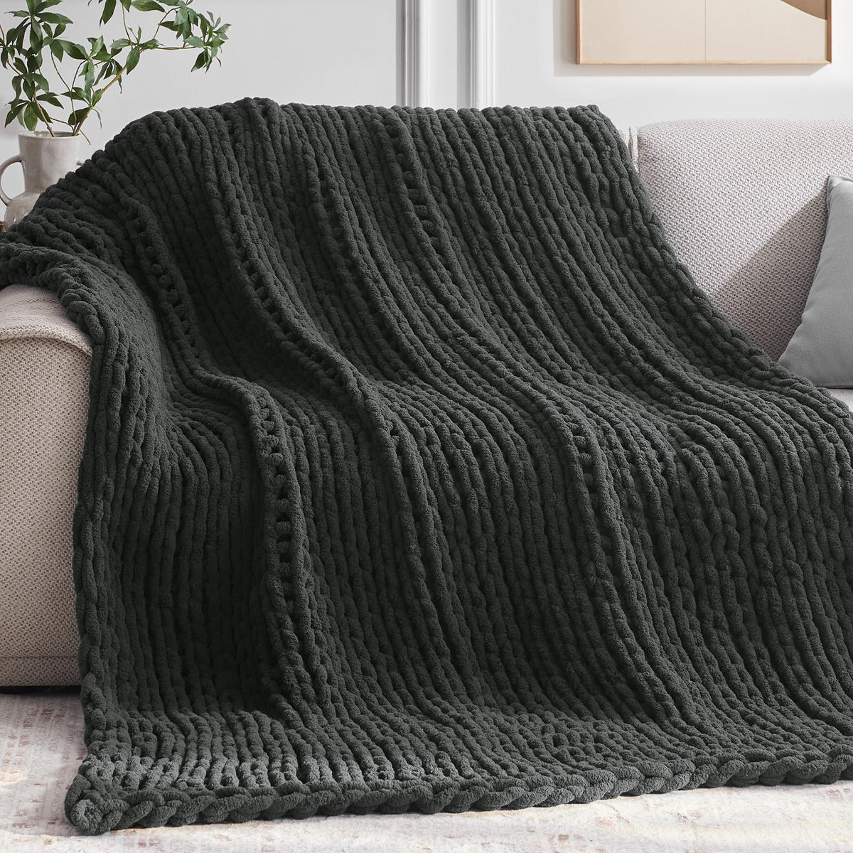 Negwoo Chunky Knit Throw Blanket, Knitted Throw Chenille Yarn, 50"*60"