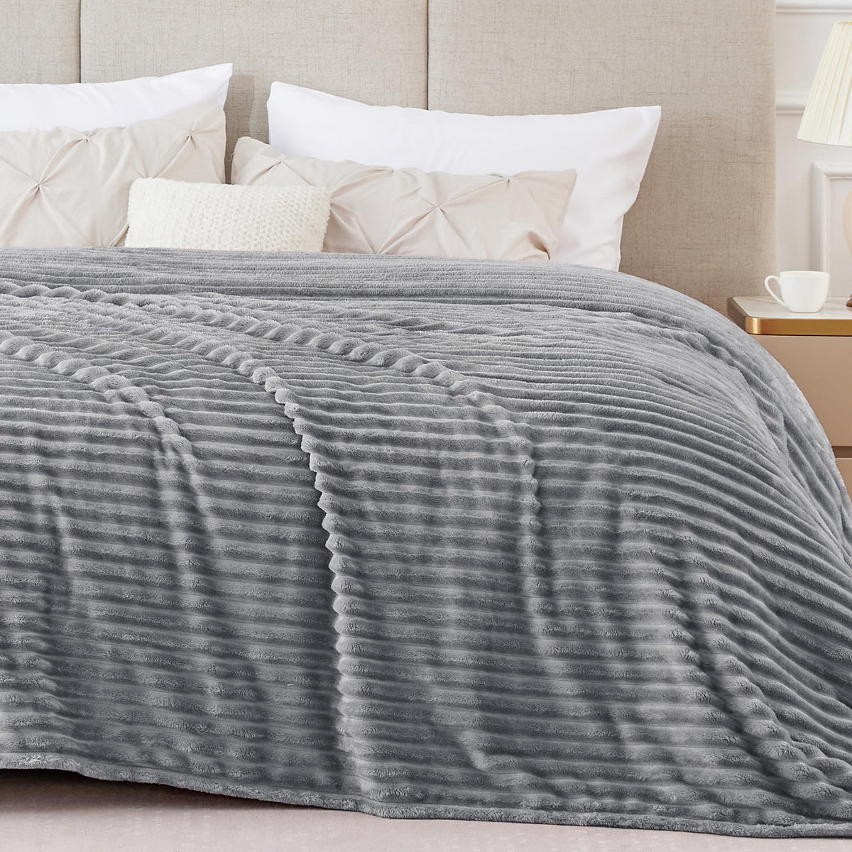 BEDELITE 3D Ribbed Jacquard Pink Fleece Throw Blanket for Couch, 50x60 Inch