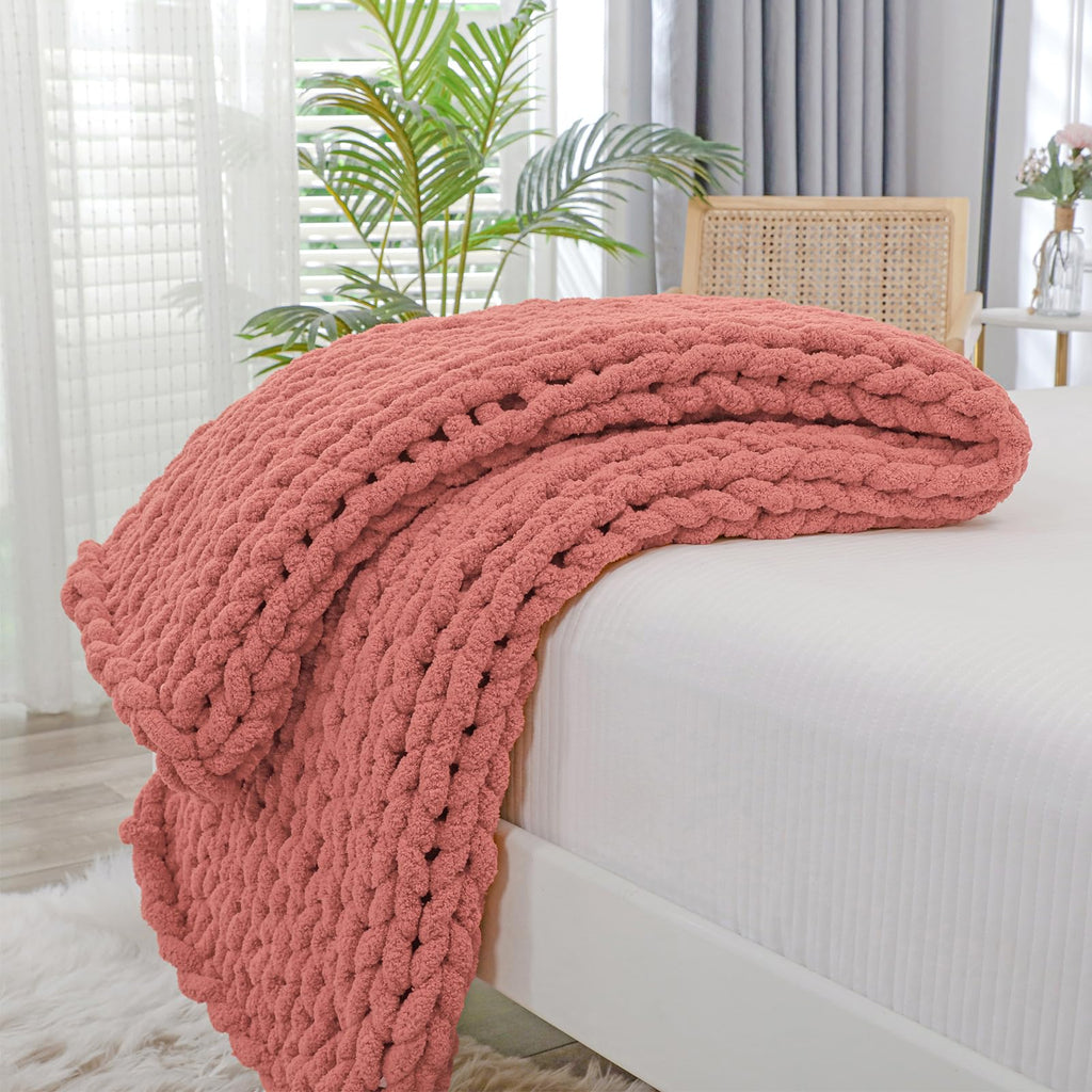 Bigacogo Chunky Knit Throw Blanket for Couch, 40x60 inches, Beige