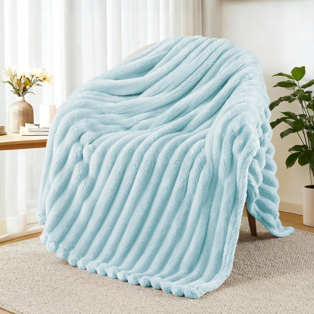 Exclusivo Mezcla Striped Fleece Throw Blanket for Couch, Sofa, Bed, 50"x60"