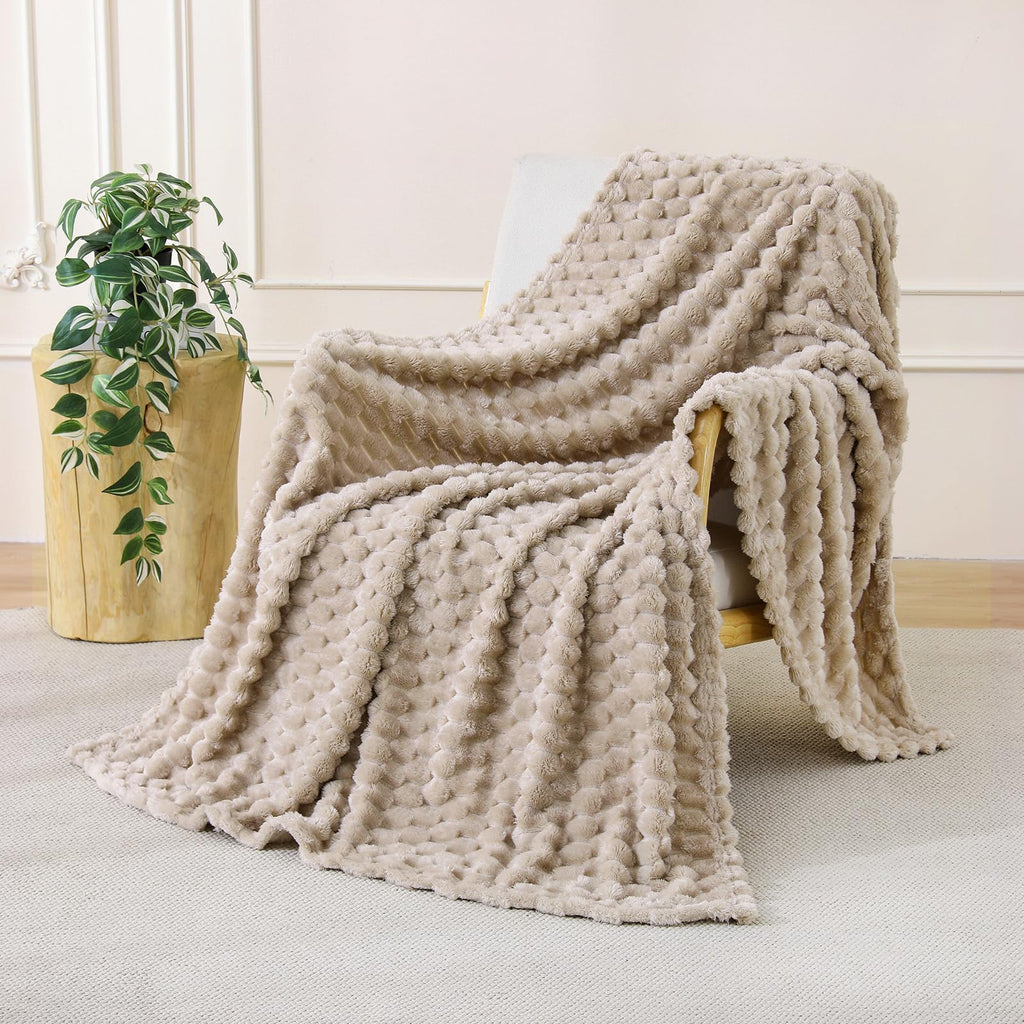 Light Blue Fleece Throw Blanket 50"×60" for Couch Sofa Bed