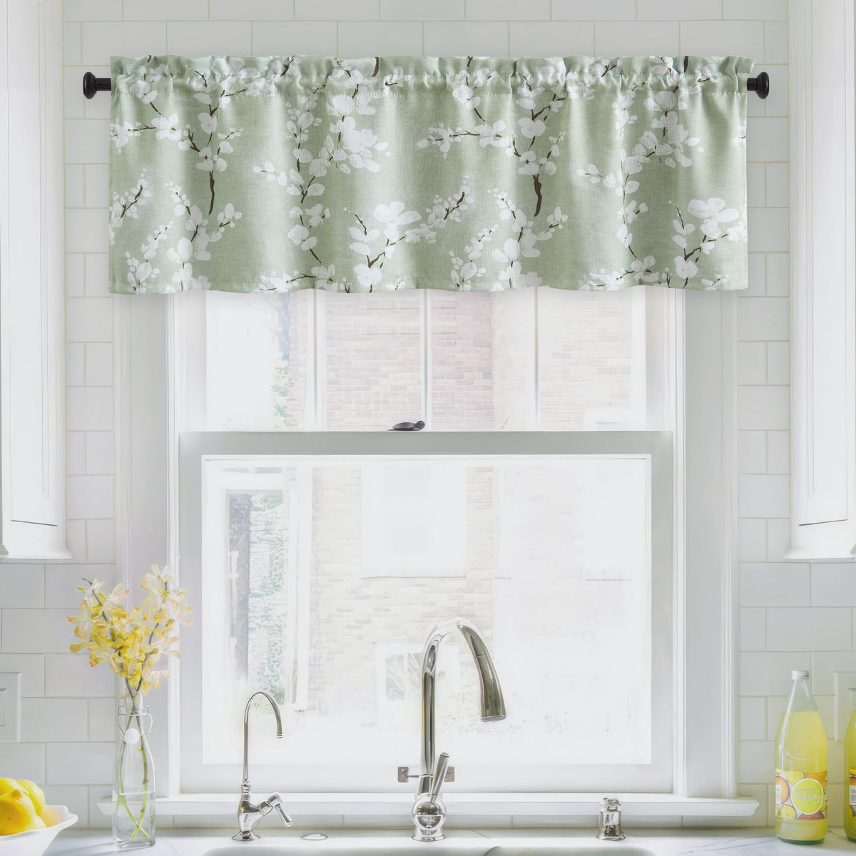 FMFUNCTEX Blue Blackout Floral Curtains, Bedroom, 100X84 Inches, 1 Panel