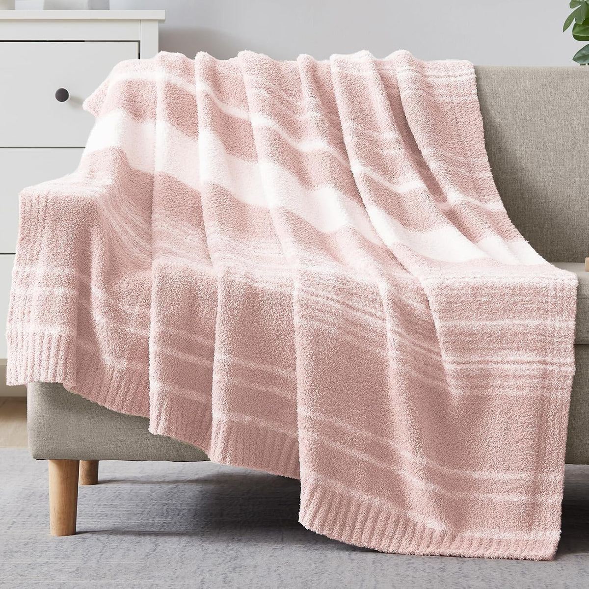 WRENSONGE Soft Checkered Throw Blanket for Couch-Cozy Warm Knitted Blankets