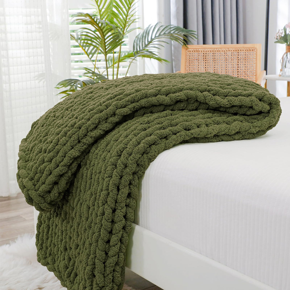 Bigacogo Chunky Knit Throw Blanket for Couch, 40x60 inches, Beige