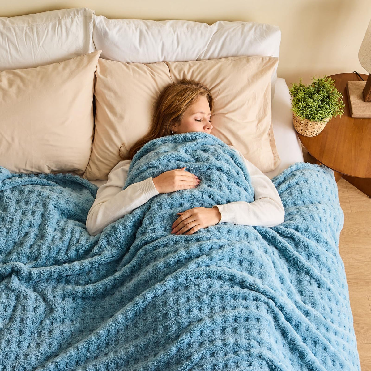 NEWCOSPLAY 3D Checkered Flannel Throw Blanket, Ivory Checkered, 50"x70"