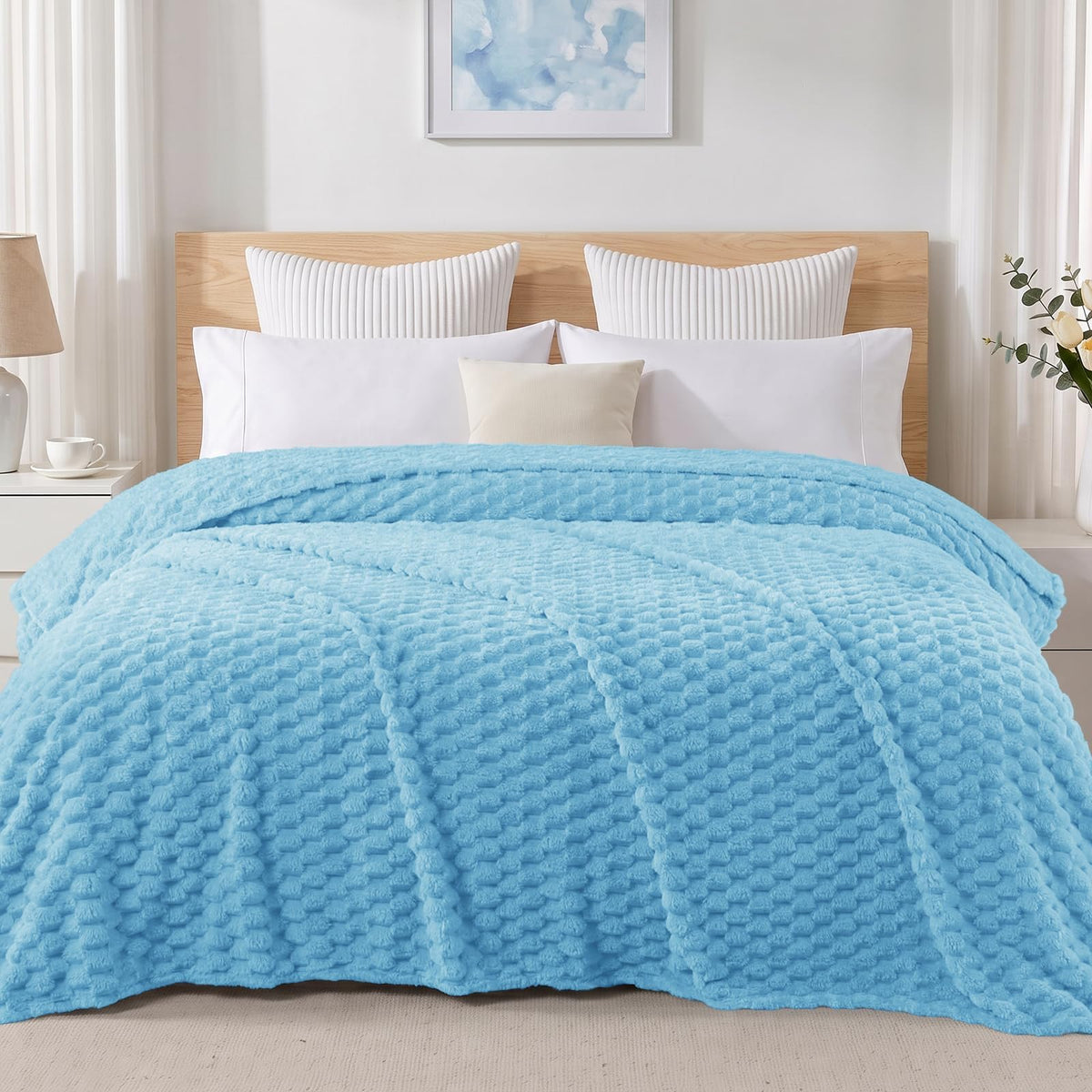 Exclusivo Mezcla Large 3D Fleece Throw Blanket for Couch, Ivory