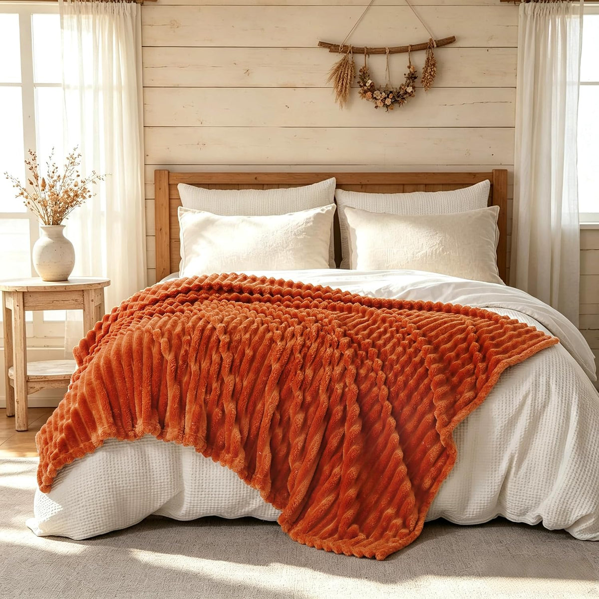 Bnuitland Burnt Orange Throw Blanket for Couch Bed, Soft Fleece Home Decor