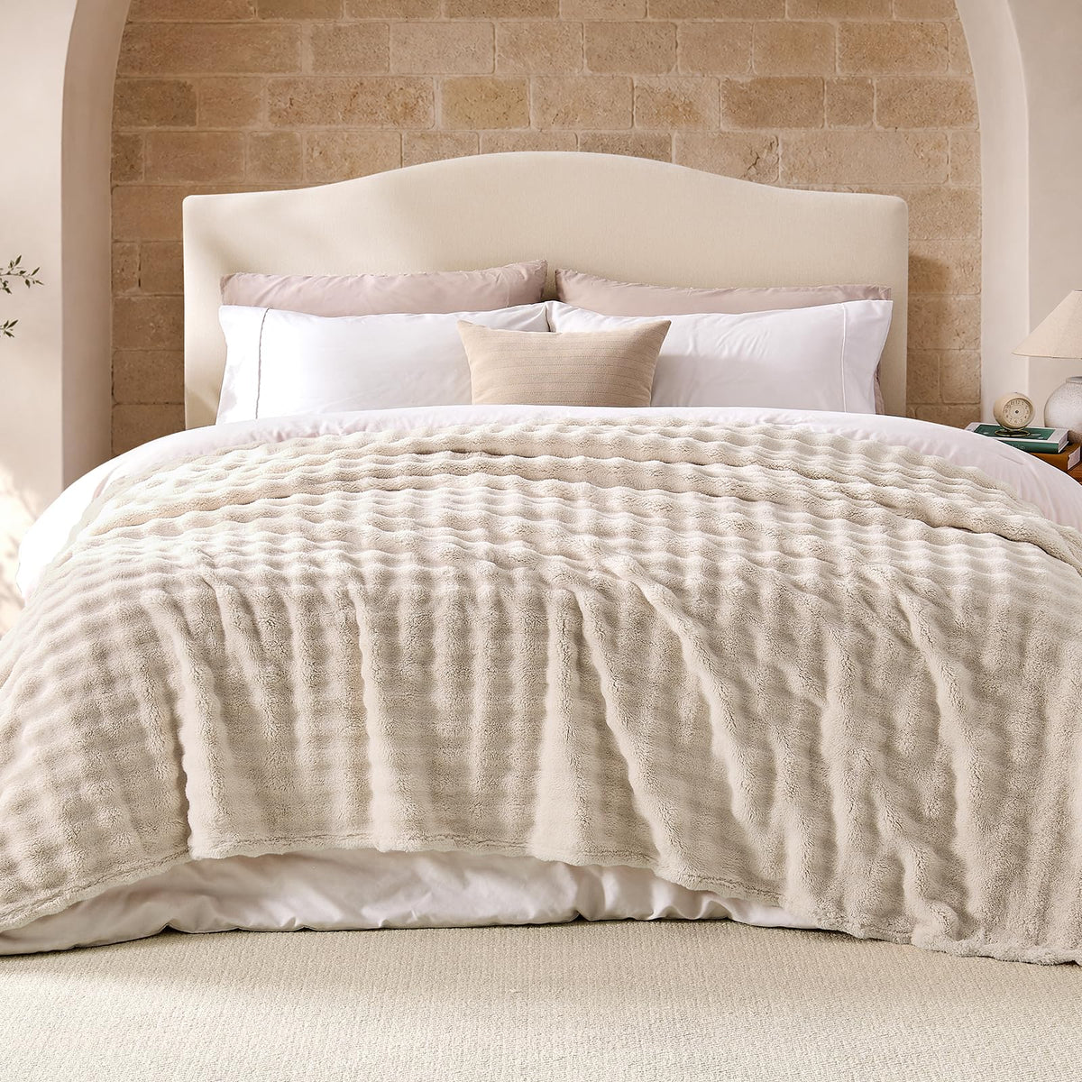 Lotus Karen 3D Bubble Fleece Blanket for Couch - Ultra Soft Fluffy White Throw Blanket for Sofa Bedroom, Lightweight Cozy Throw for All Season, Adults Women Kids Off White, 50"x60"