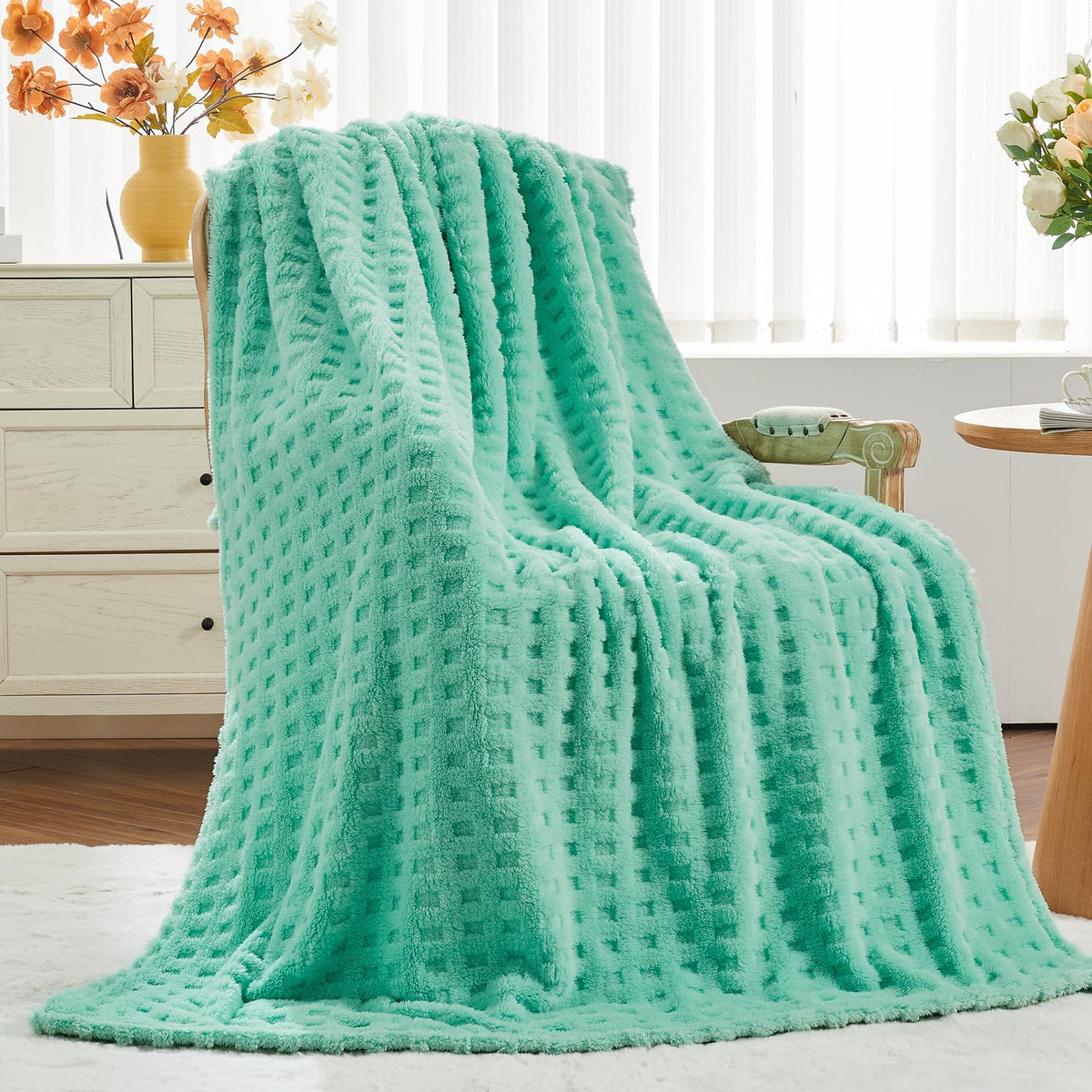 NEWCOSPLAY 3D Checkered Flannel Throw Blanket, Ivory Checkered, 50"x70"