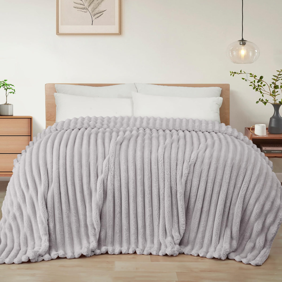 Exclusivo Mezcla Striped Fleece Throw Blanket for Couch, Sofa, Bed, 50"x60"