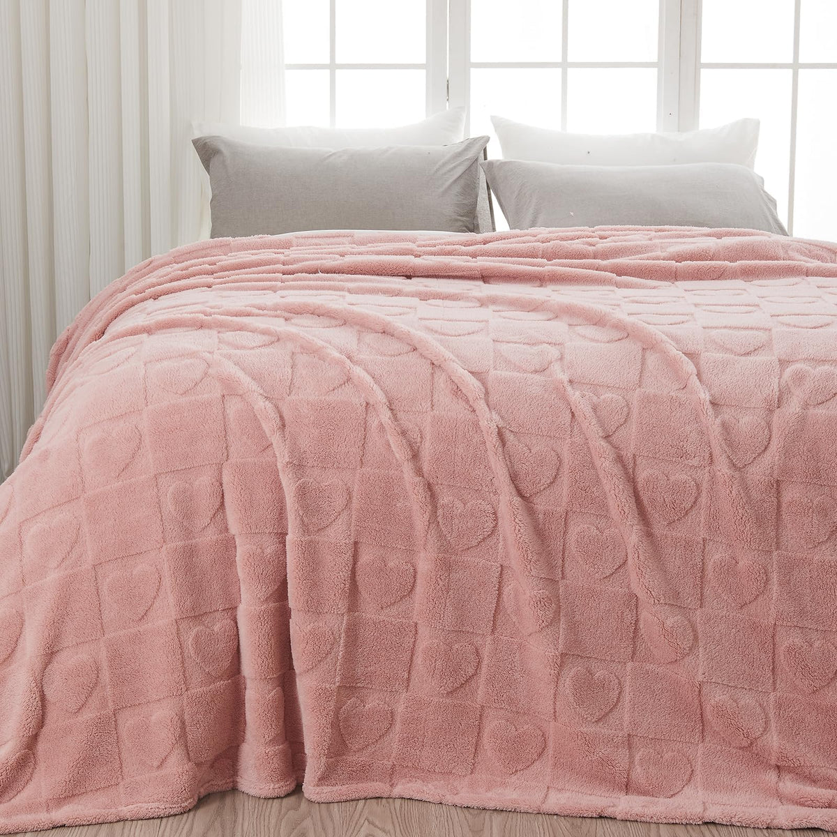 NEWCOSPLAY 3D Checkered Flannel Throw Blanket, Ivory Checkered, 50"x70"
