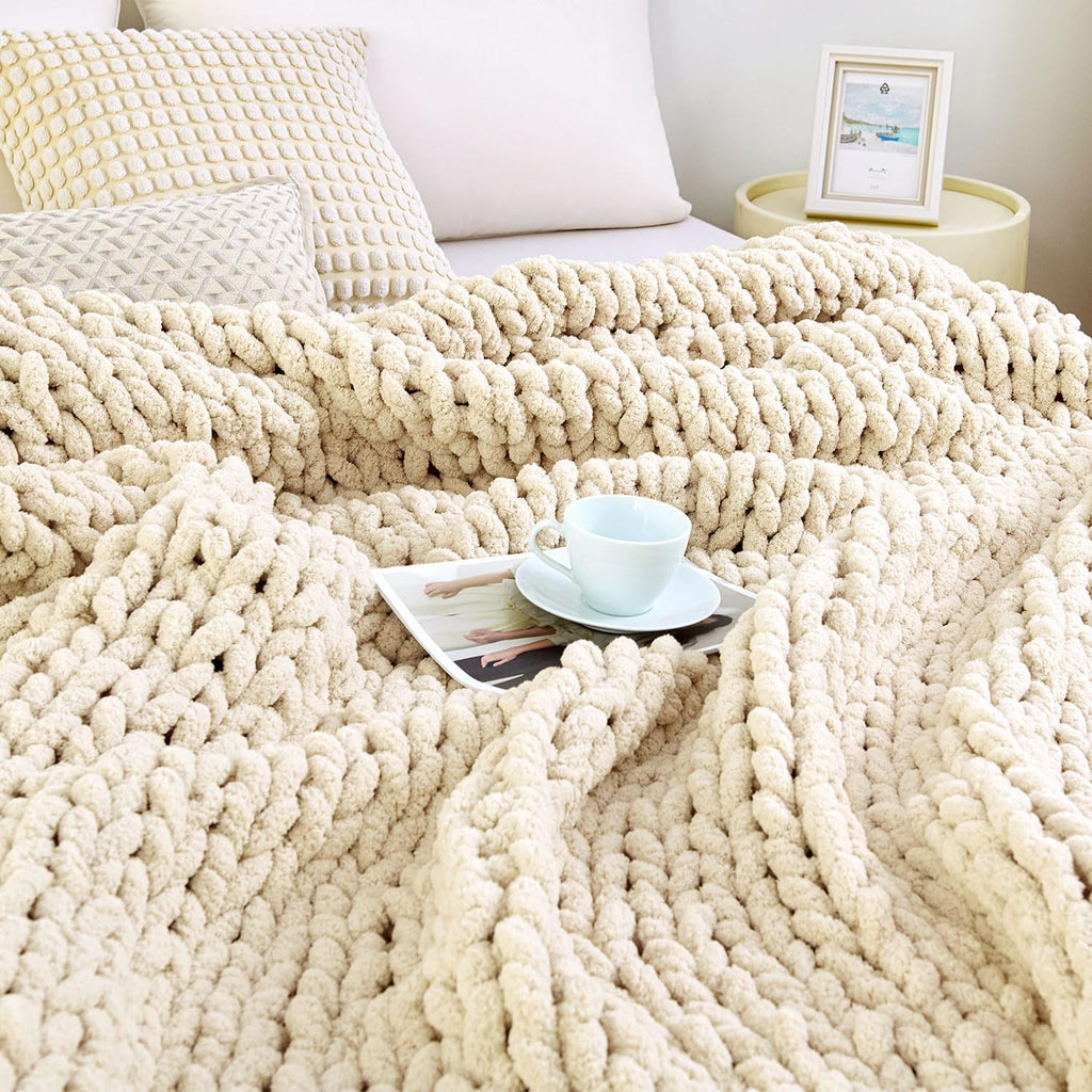 Chunky Knit Blanket Throw for Couch, 51"x63" Chunky Yarn Knitted Blankets