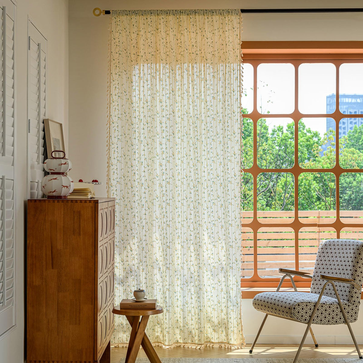 ENJOYBRIDAL Floral Curtains 84 Inch Long Living Room Boho Drapes Bedroom 2 Panels Semi Sheer Floor Length Window Curtain Panels Vintage Rod Pocket Tassel Farmhouse Nursery Window Treatments