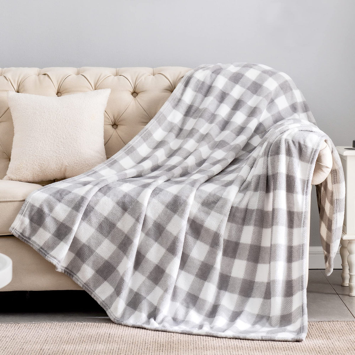 BEDELITE Buffalo Plaid Flannel Fleece Throw Blanket for Couch