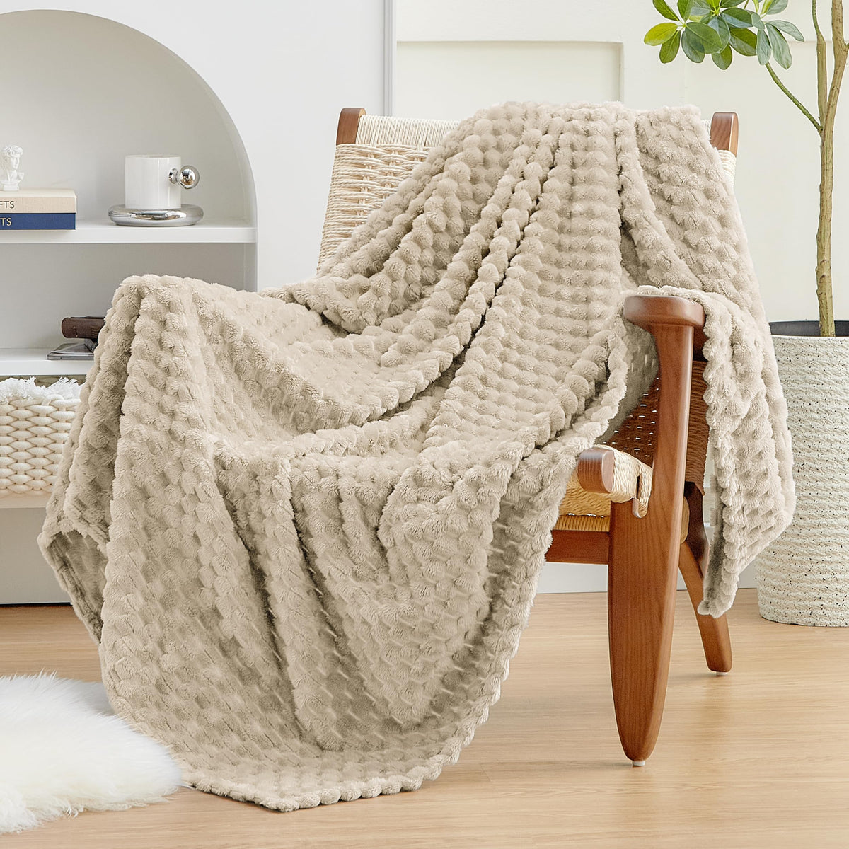 EXQ Home Turtle Shell Throw Blanket Beige for Couch Gentle Soft Fleece