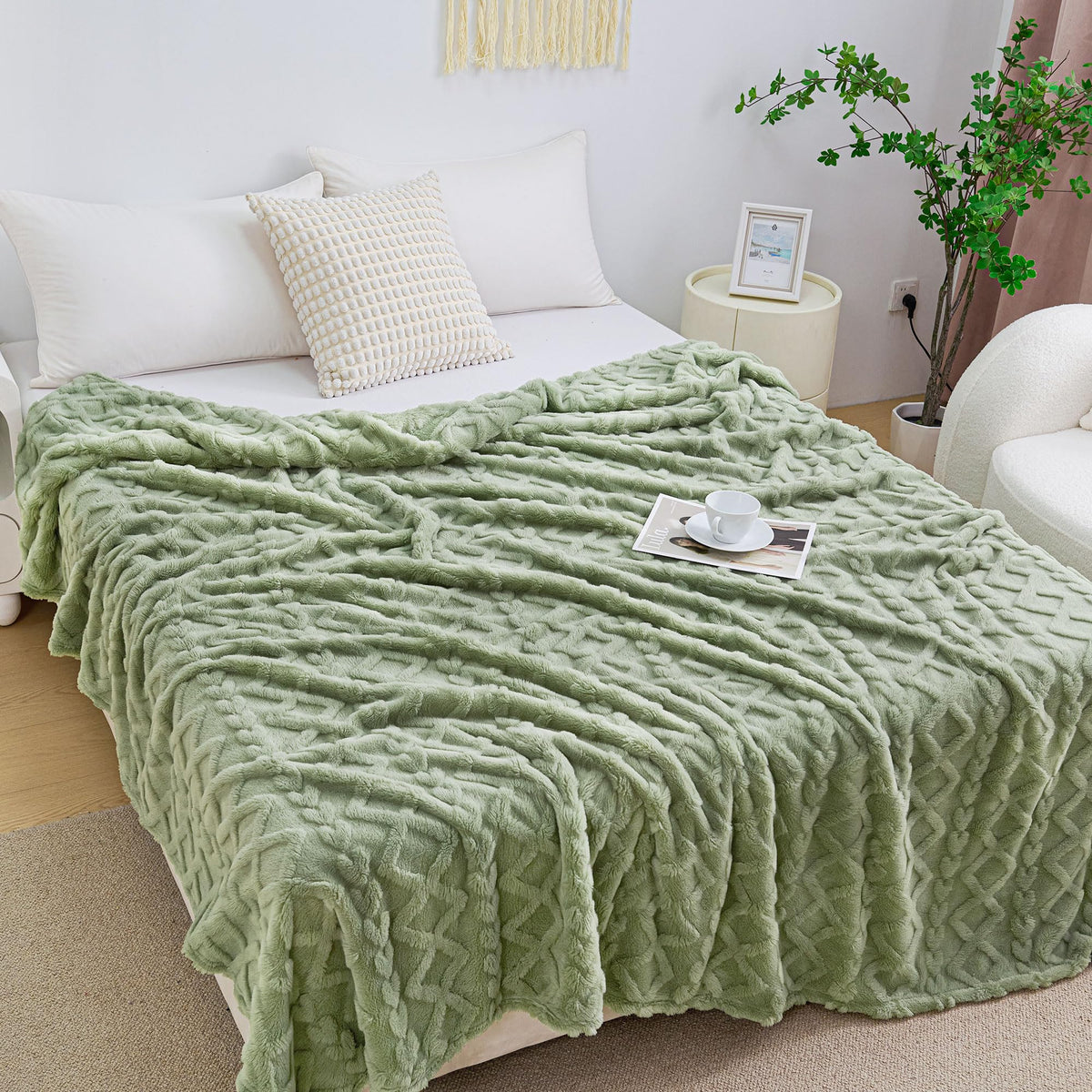 Aganear Fleece Throw Blanket for Couch, Fall Boho Blankets,50"x60" Khaki