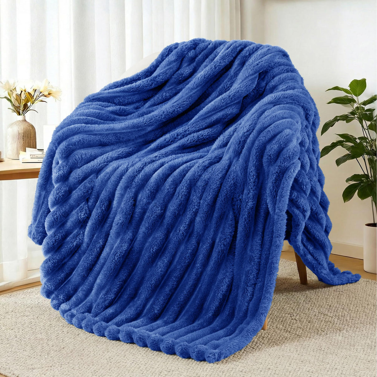 Exclusivo Mezcla Striped Fleece Throw Blanket for Couch, Sofa, Bed, 50"x60"