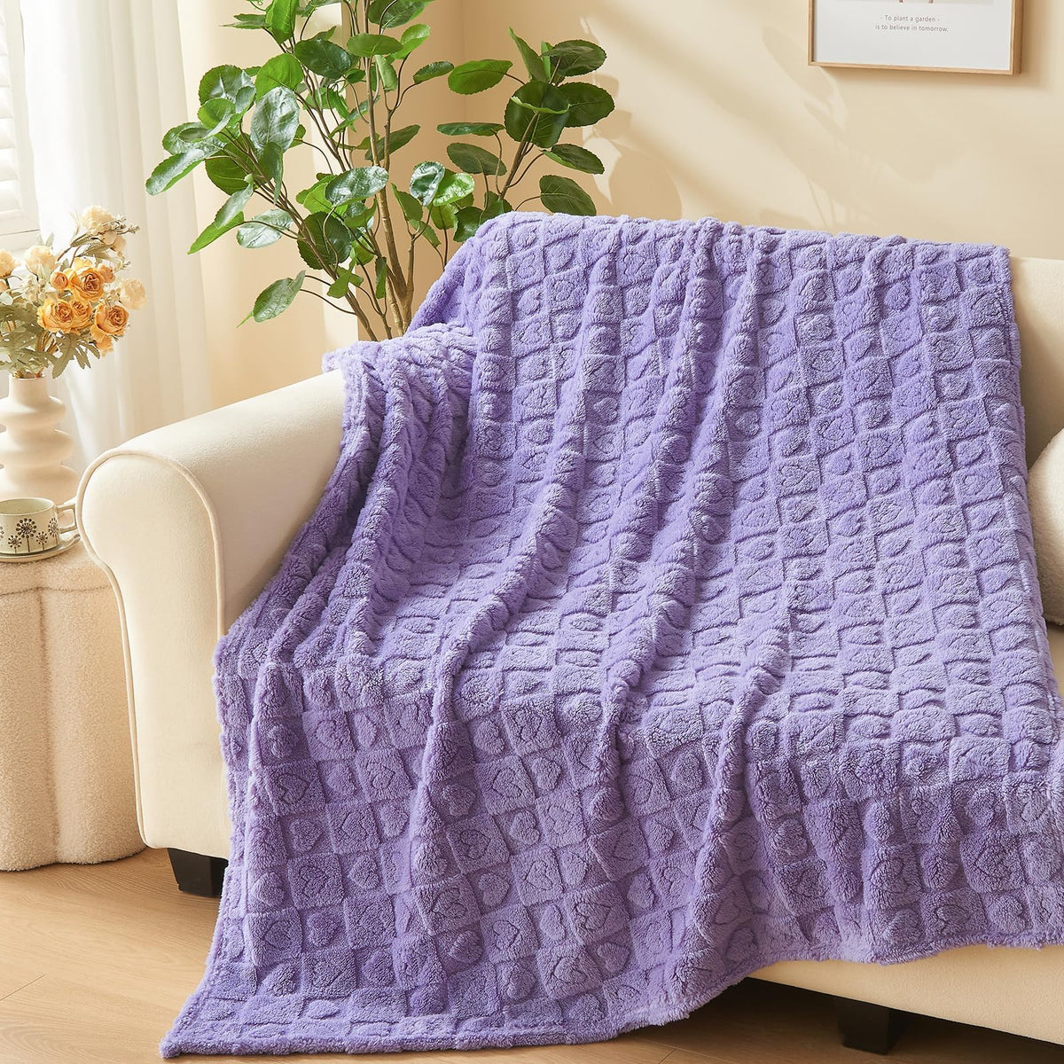 NEWCOSPLAY 3D Checkered Flannel Throw Blanket, Ivory Checkered, 50"x70"