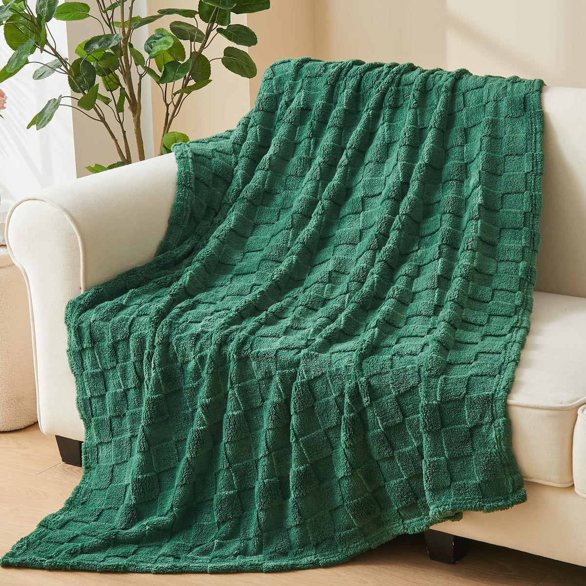 NEWCOSPLAY 3D Checkered Flannel Throw Blanket, Ivory Checkered, 50"x70"