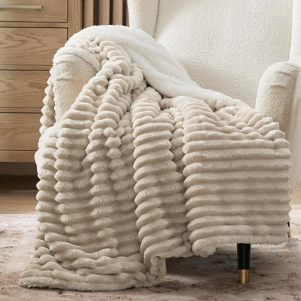 Bedsure Soft Sherpa Blanket Fluffy Throw Gift Beige 50"x60"