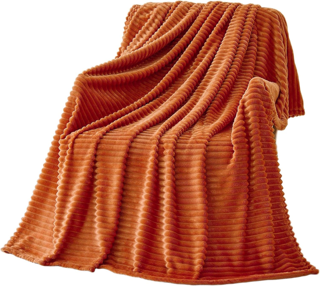 Bnuitland Burnt Orange Throw Blanket for Couch Bed, Soft Fleece Home Decor