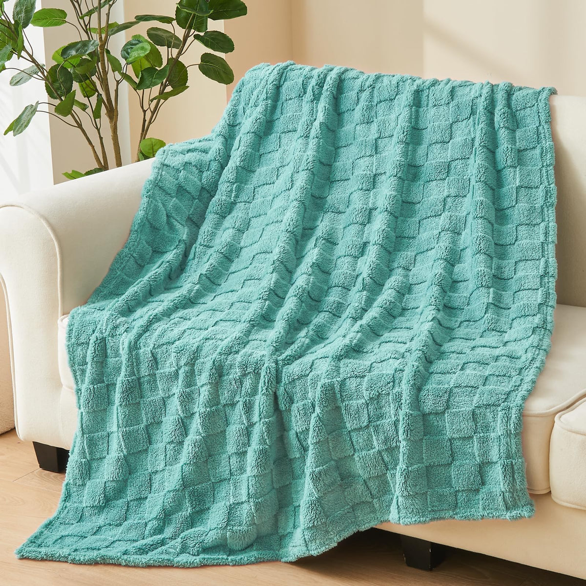 NEWCOSPLAY 3D Checkered Flannel Throw Blanket, Ivory Checkered, 50"x70"