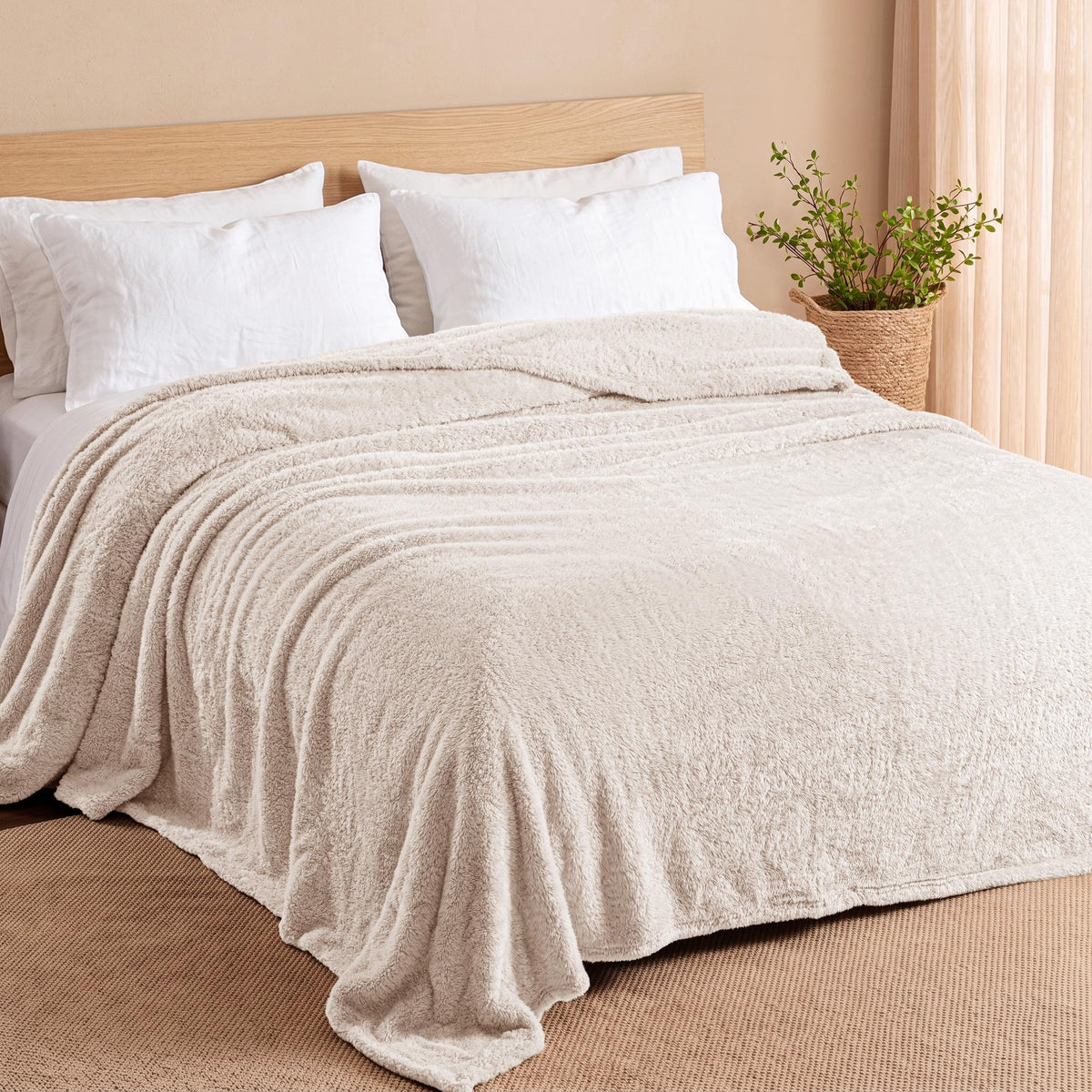 Exclusivo Mezcla Fuzzy Large Fleece Throw Blanket for Couch, Dusty Pink