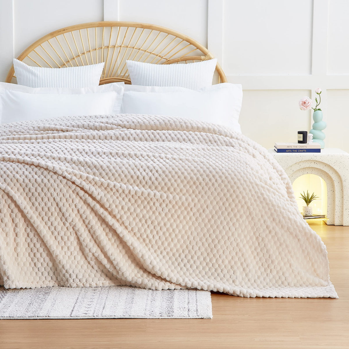 EXQ Home Turtle Shell Throw Blanket Beige for Couch Gentle Soft Fleece