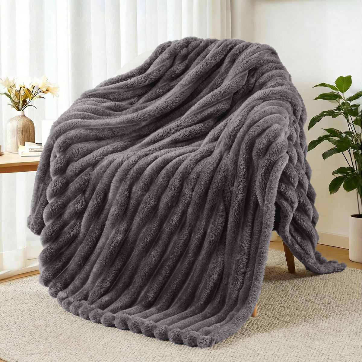 Exclusivo Mezcla Striped Fleece Throw Blanket for Couch, Sofa, Bed, 50"x60"