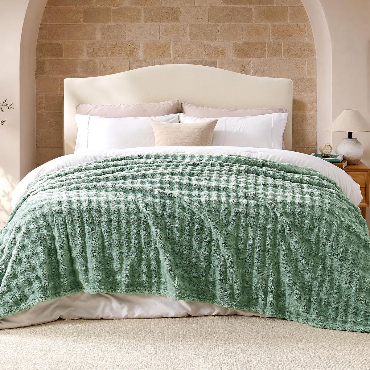 Lotus Karen 3D Bubble Fleece Blanket for Couch - Ultra Soft Fluffy White Throw Blanket for Sofa Bedroom, Lightweight Cozy Throw for All Season, Adults Women Kids Off White, 50"x60"