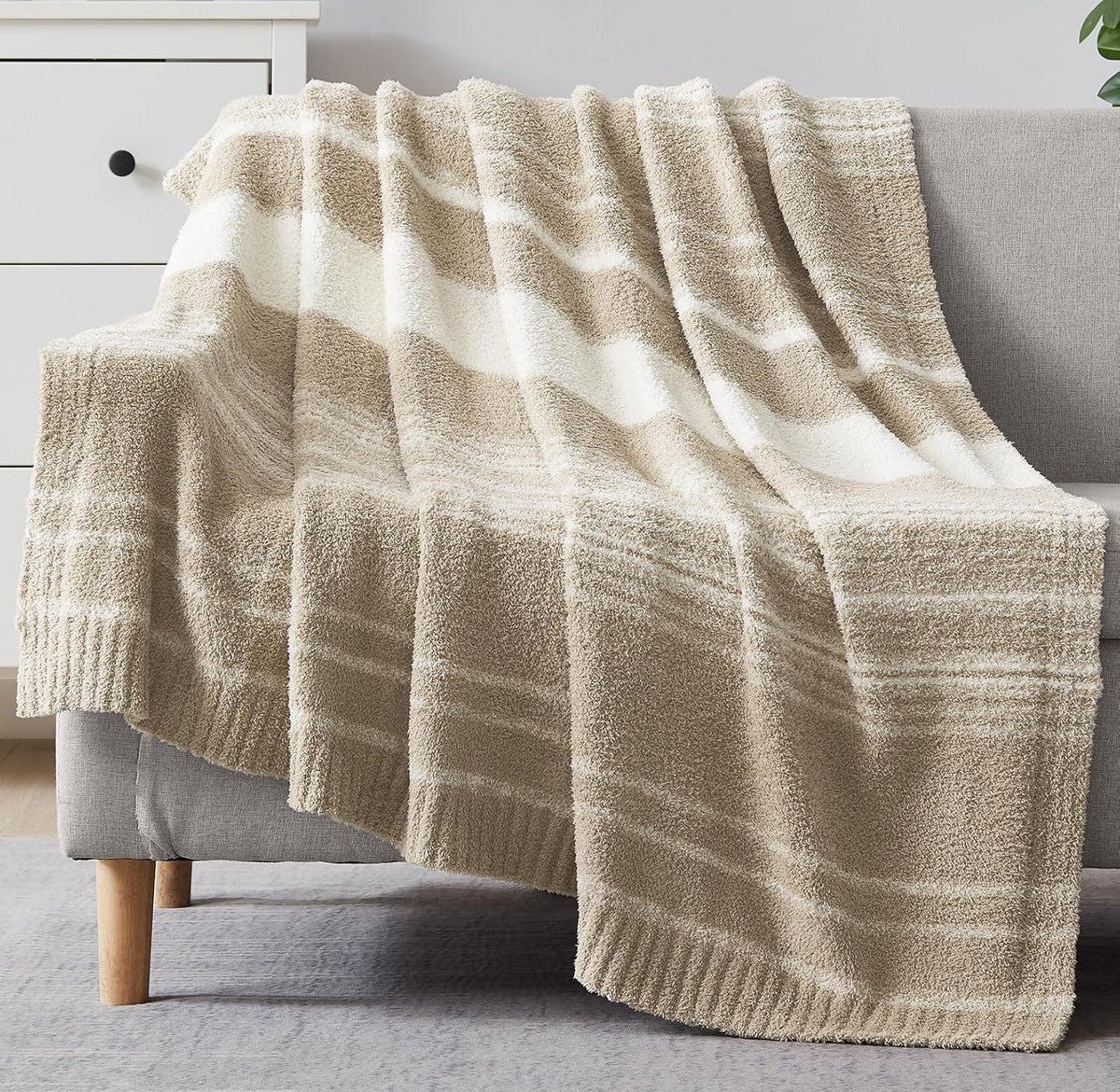 WRENSONGE Soft Checkered Throw Blanket for Couch-Cozy Warm Knitted Blankets