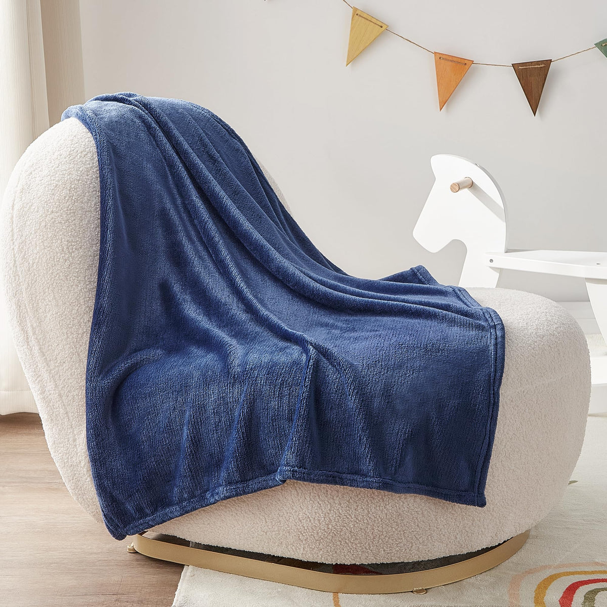 BEDELITE Fleece Blanket Soft Plush Throw for Couch Black 50"x60"